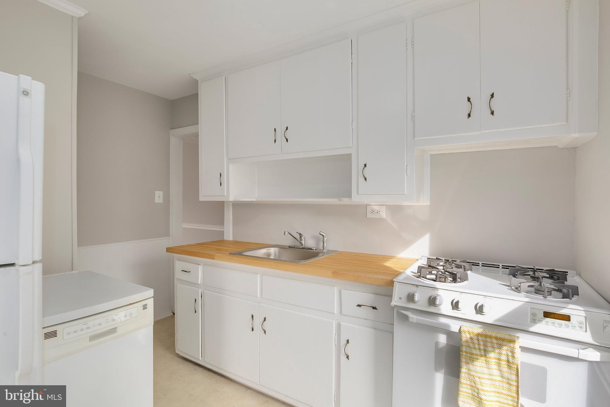 12103 Dewey Road Silver Spring, MD 20906 - Photo 7 of 28
