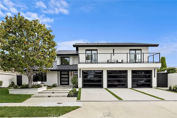 $6,495,000 | 6 Monterey Circle, Corona del Mar, CA 92625
