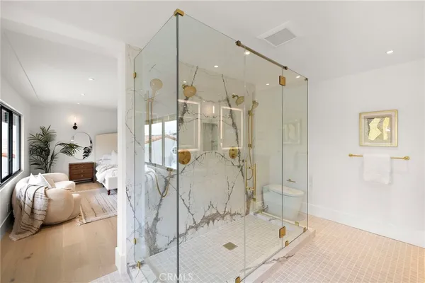 $6,495,000 | 6 Monterey Circle, Corona del Mar, CA 92625