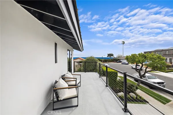 $6,495,000 | 6 Monterey Circle, Corona del Mar, CA 92625