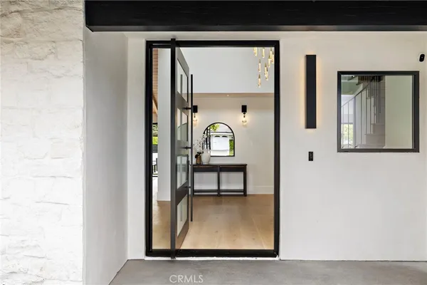 $6,495,000 | 6 Monterey Circle, Corona del Mar, CA 92625