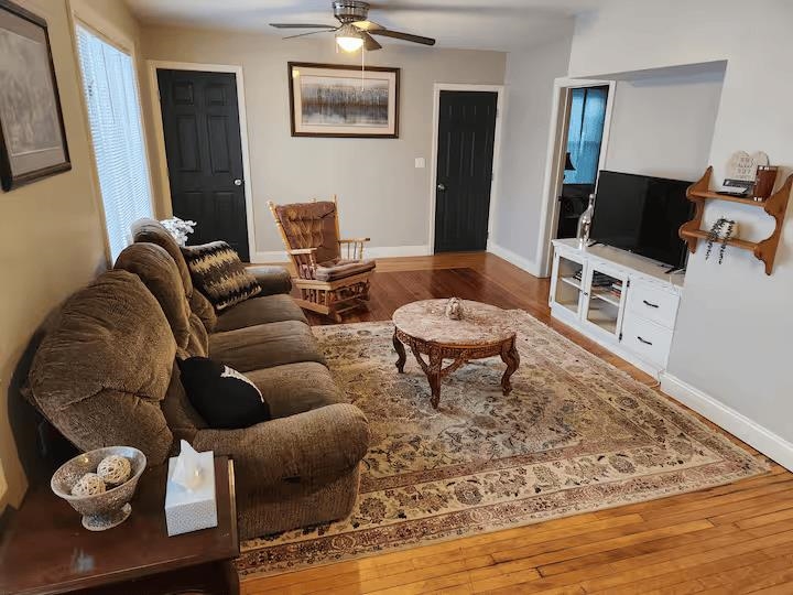 661 Hevey Street, Unit SECOND Manchester, NH 03102 - Photo 3 of 13