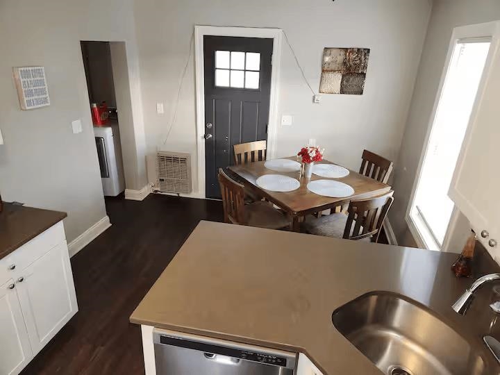 661 Hevey Street, Unit SECOND Manchester, NH 03102 - Photo 4 of 13