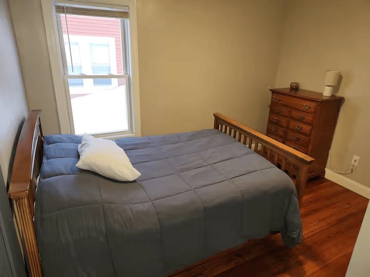 661 Hevey Street, Unit SECOND Manchester, NH 03102 - Photo 8 of 13