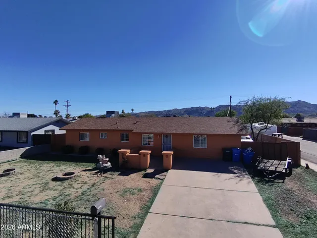 $1,900 | 8425 South 6th Avenue, Phoenix, AZ 85041