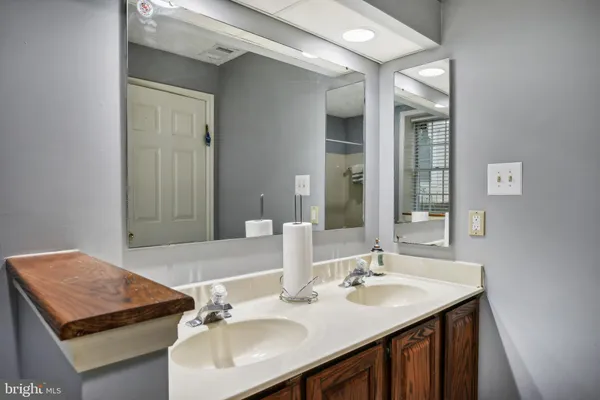 $2,100 | 12204 Eagles Nest Court, Unit A, Germantown, MD 20874