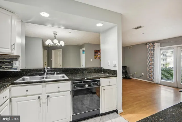 $2,200 | 12204 Eagles Nest Court, Unit A, Germantown, MD 20874