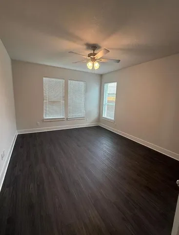 a view of an entryway with a small yard