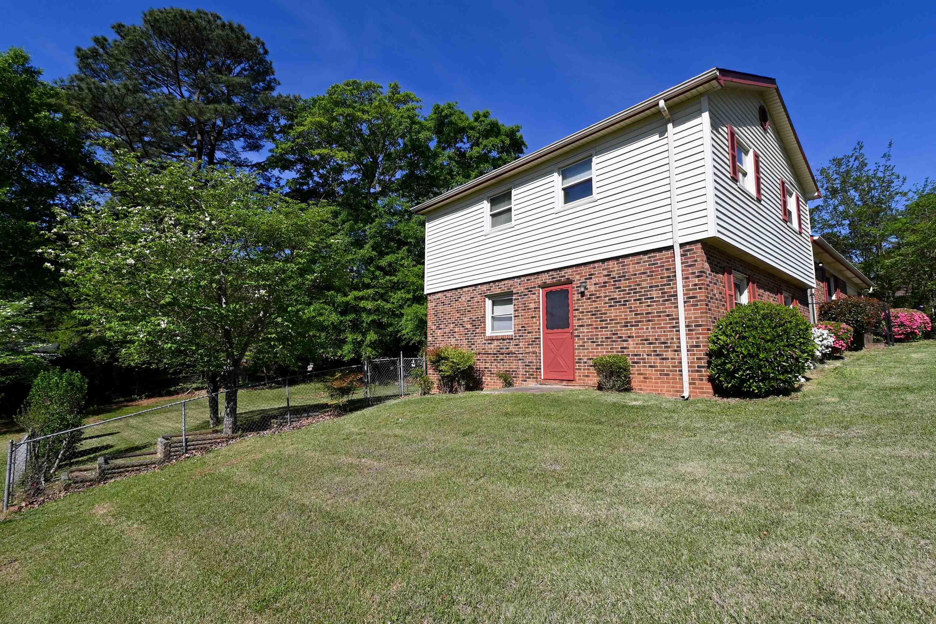 204 York Drive Gaffney, SC 29340 - Photo 4 of 33