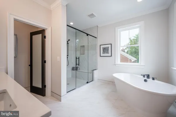 $2,269,900 | 5726 16th Street North, Arlington, VA 22205