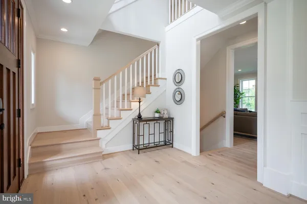 $2,269,900 | 5726 16th Street North, Arlington, VA 22205