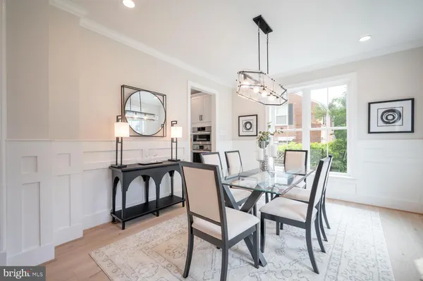 $2,269,900 | 5726 16th Street North, Arlington, VA 22205