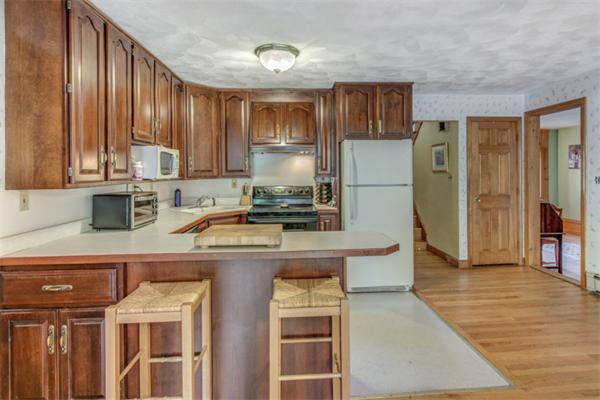 11 Taylor Road North Reading, MA 01864 - Photo 15 of 30 Gallery Image 15