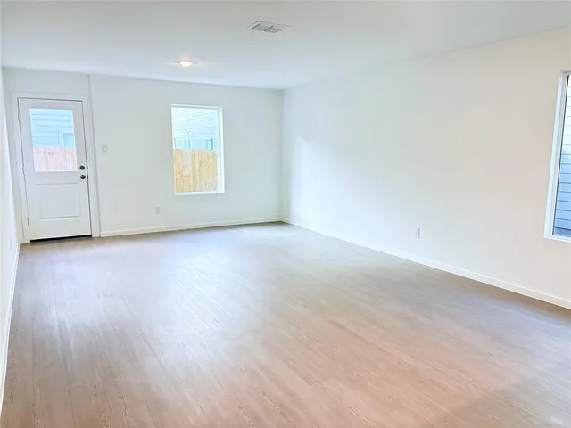 $1,700 | 731 Wagtail Drive, Princeton, TX 75407