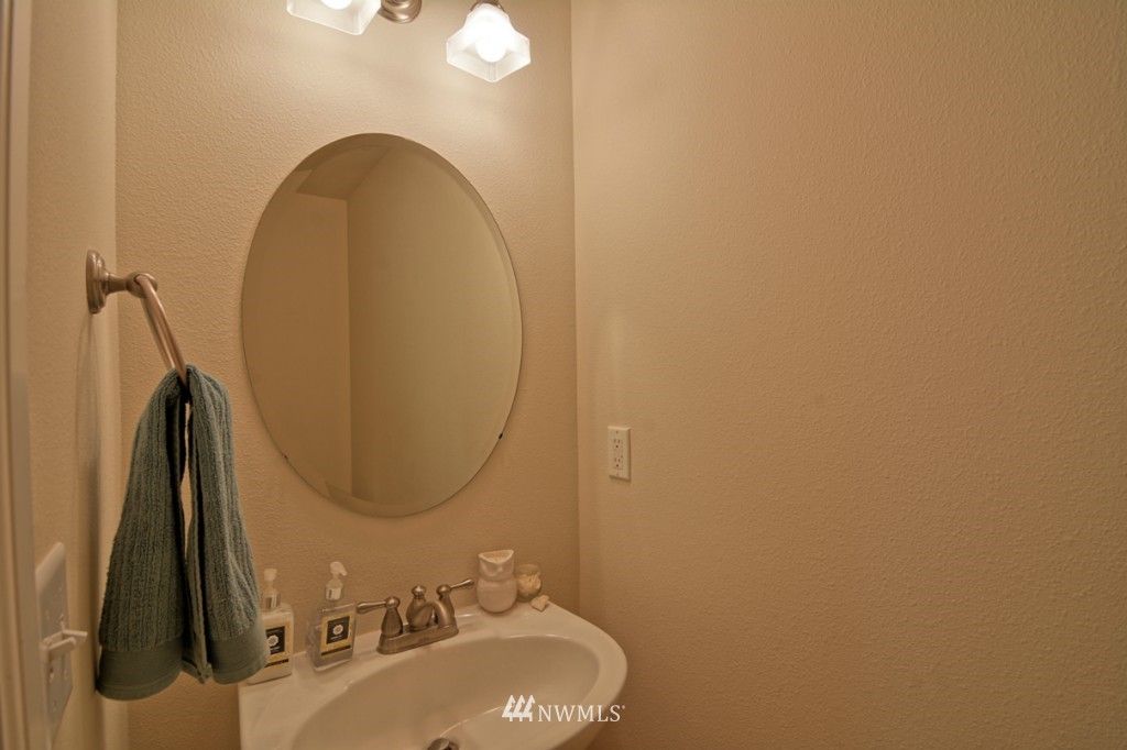 16022 35th Park Southeast Bothell, WA 98012 - Photo 11 of 19