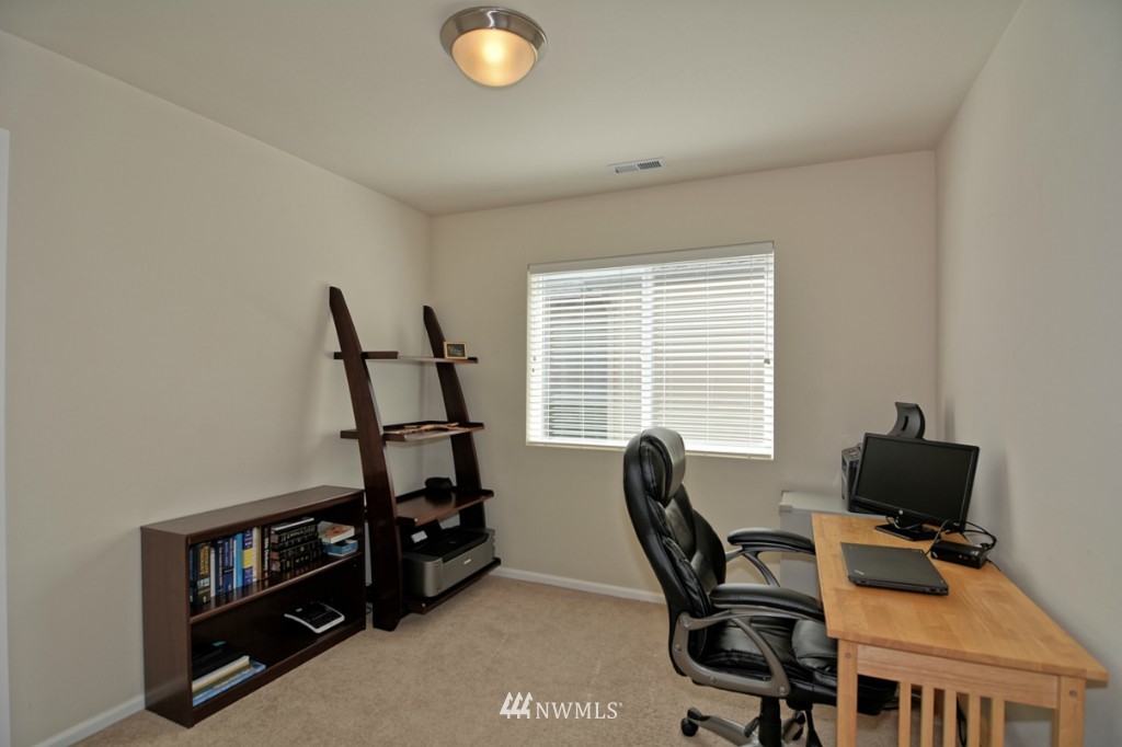 16022 35th Park Southeast Bothell, WA 98012 - Photo 16 of 19