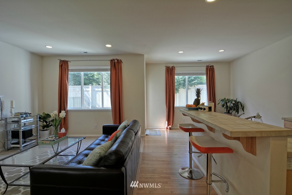 16022 35th Park Southeast Bothell, WA 98012 - Photo 3 of 19