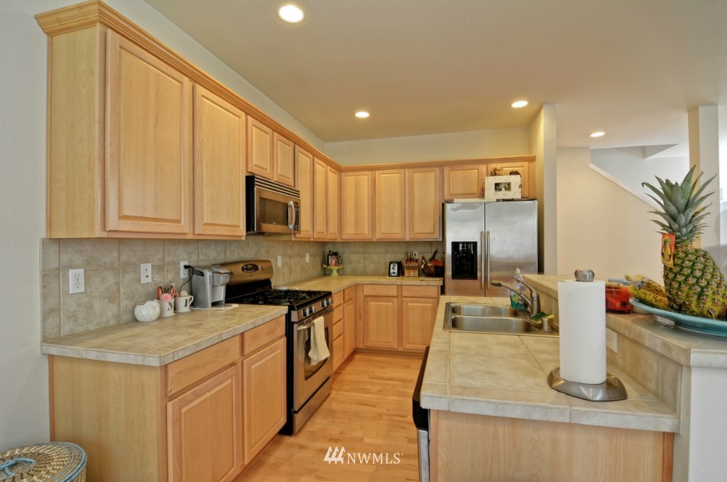 16022 35th Park Southeast Bothell, WA 98012 - Photo 6 of 19