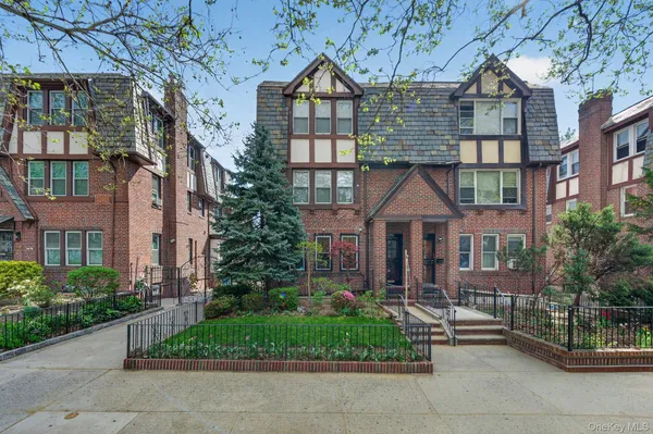 $1,788,000 | 33-35 85th Street | Jackson Heights
