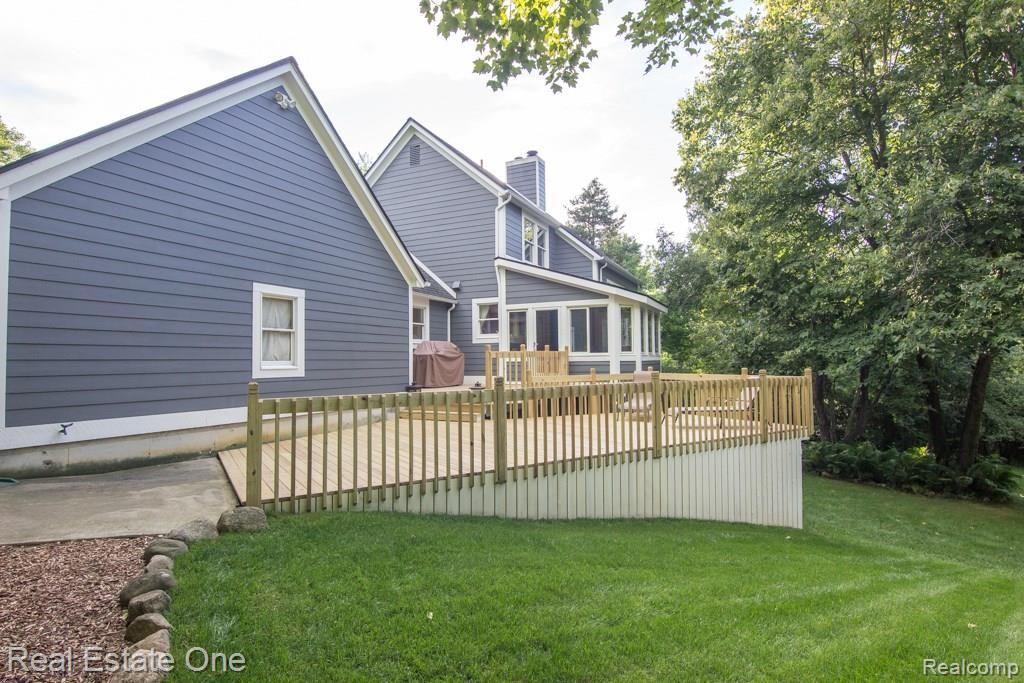 7660 Holcomb Road Clarkston, MI 48348 - Photo 38 of 42 IMG_5369.jpg