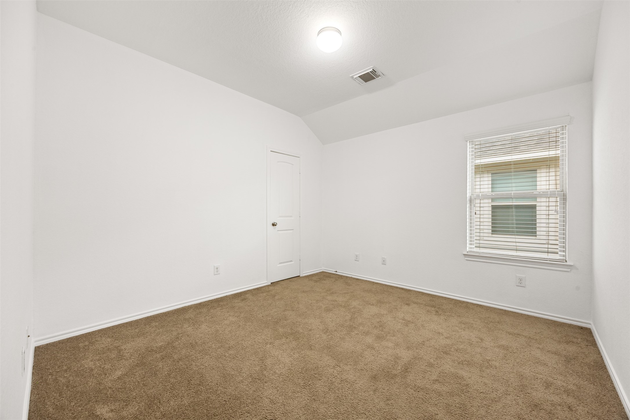 13826 Roman Ridge Lane Houston, TX 77047 - Photo 13 of 28 Gallery Image 13