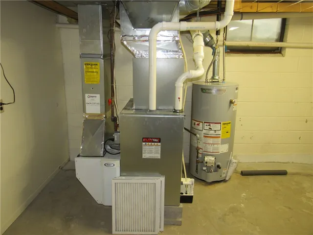 $270,000 | 528 Highway 88, Newark, NY 14513