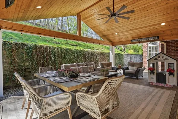 $815,000 | 302 Bunker Hill Drive, Canonsburg, PA 15317