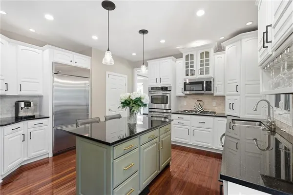$815,000 | 302 Bunker Hill Drive, Canonsburg, PA 15317