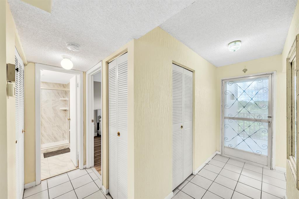 6200 Northwest 44th Street, Unit 405 Lauderhill, FL 33319 - Photo 40 of 44 a view of an empty room and window