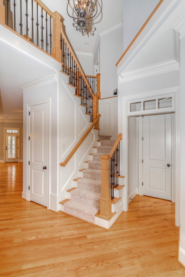 8621 Baybridge Wynd Raleigh, NC 27613 - Photo 17 of 25 Gorgeous grand staircase