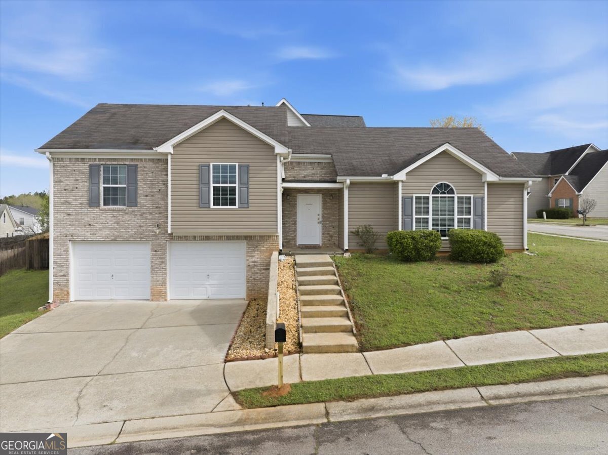 109 Tyler Way Jackson, GA 30233 - Photo 2 of 37