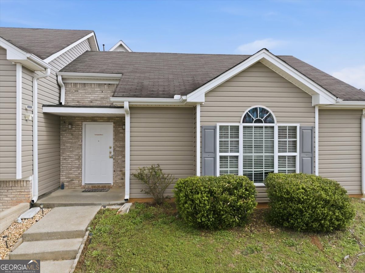 109 Tyler Way Jackson, GA 30233 - Photo 5 of 37