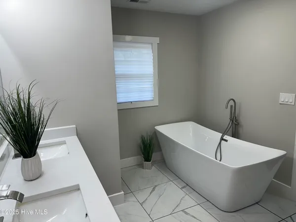 $349,900 | 5325 Old White Oak Road, Nashville, NC 27856