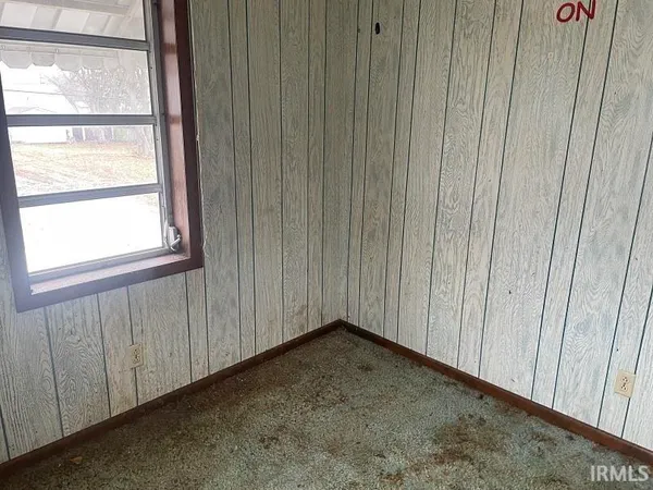 $99,000 | 106 South Smith Street, Boswell, IN 47921