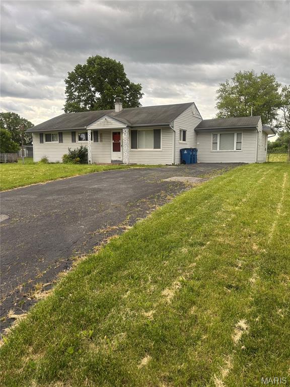 1020 Farmview Drive St. Louis, MO 63138 - Photo 2 of 15