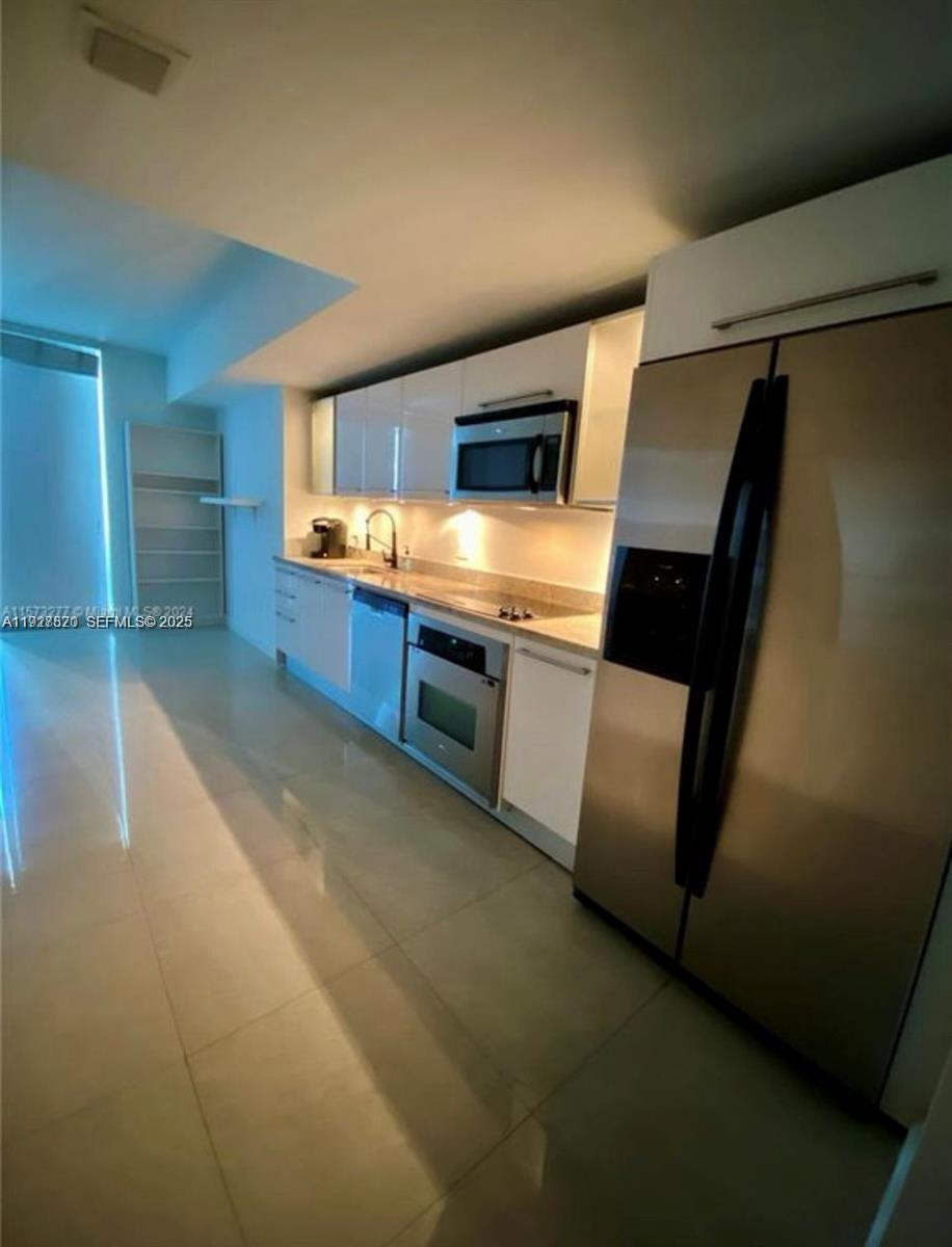 185 Southwest 7th Street, Unit 1406 Miami, FL 33130 - Photo 24 of 34