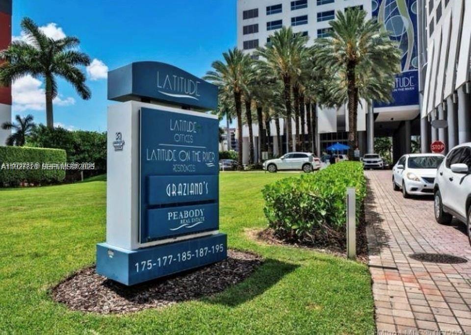 185 Southwest 7th Street, Unit 1406 Miami, FL 33130 - Photo 3 of 34