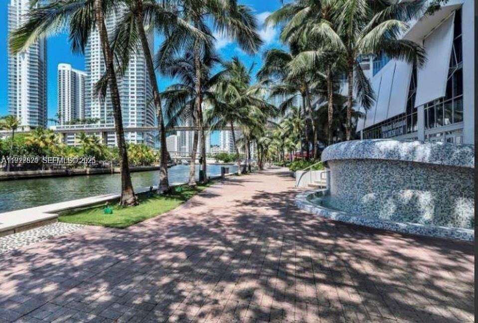 185 Southwest 7th Street, Unit 1406 Miami, FL 33130 - Photo 34 of 34