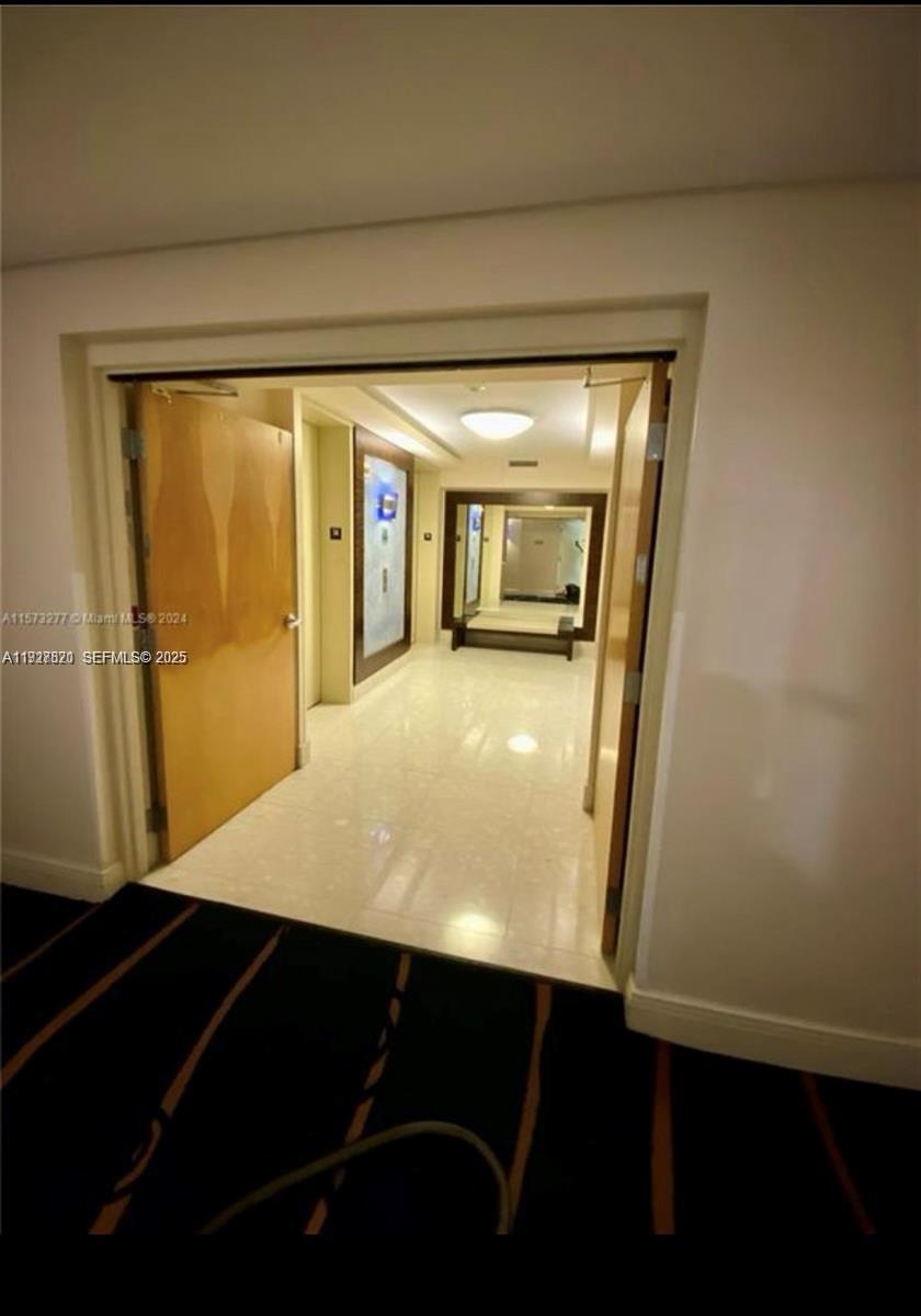 185 Southwest 7th Street, Unit 1406 Miami, FL 33130 - Photo 5 of 34