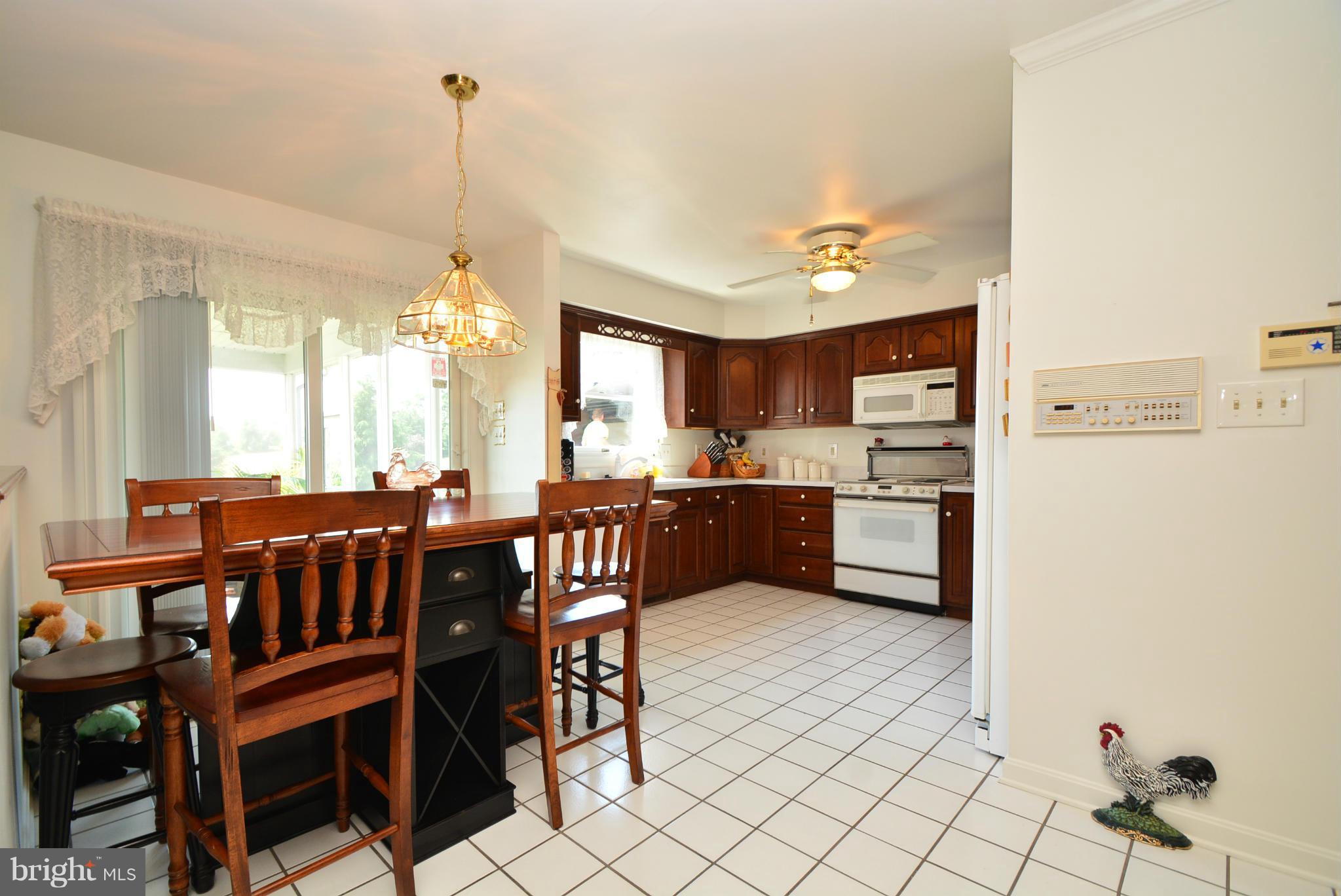 1168 Taylor Road Street, MD 21154 - Photo 8 of 30 Kitchen breakfast room
