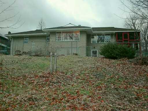 138 West Ingomar Road Pittsburgh, PA 15237 - Photo 8 of 8 Yard/Garden.