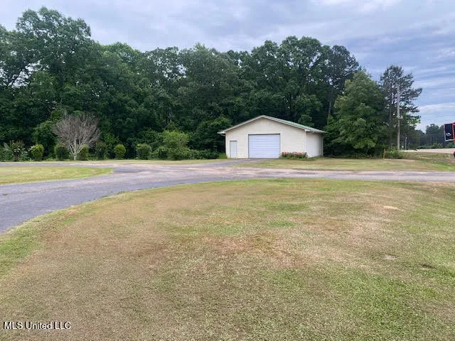$249,999 | 4425 Highway 178, Potts Camp, MS 38659