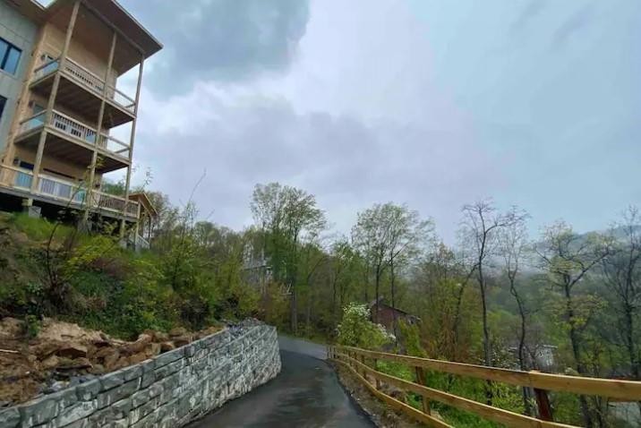 1005 Village Loop Road Gatlinburg, TN 37738 - Photo 12 of 56 Gallery Image 12