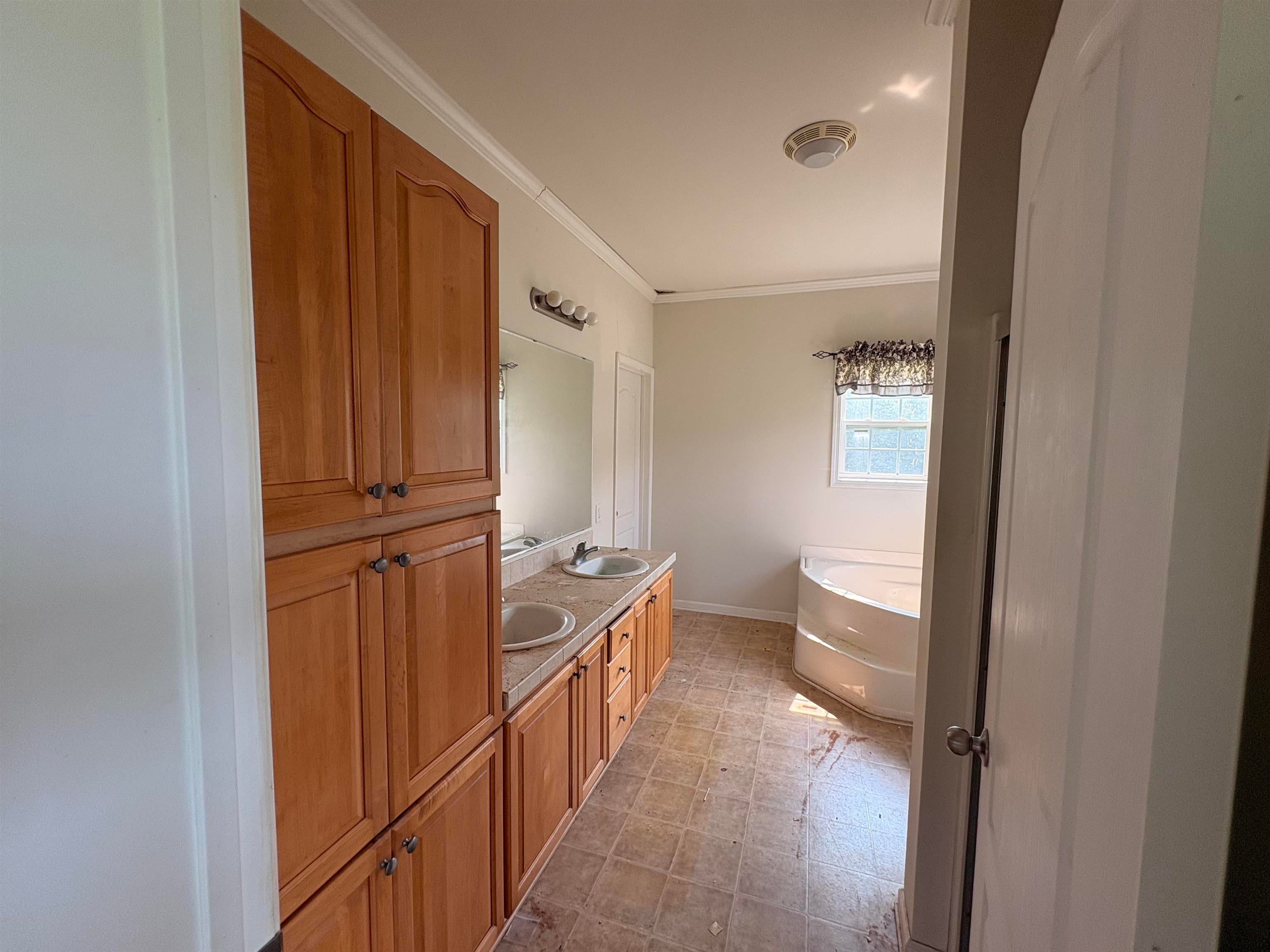 263 Holly Grove Road Lambsburg, VA 24351 - Photo 10 of 27 Gallery Image 10