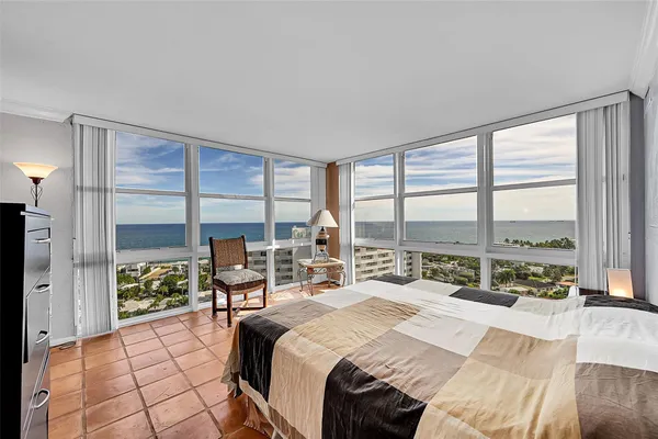 $595,000 | 2841 North Ocean Boulevard, Unit 1801, Fort Lauderdale, FL 33308