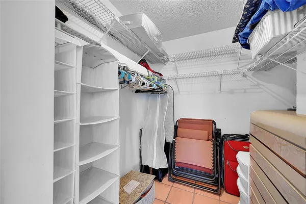$595,000 | 2841 North Ocean Boulevard, Unit 1801, Fort Lauderdale, FL 33308