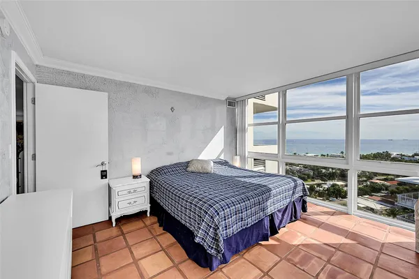 $595,000 | 2841 North Ocean Boulevard, Unit 1801, Fort Lauderdale, FL 33308