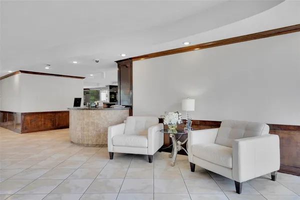 $595,000 | 2841 North Ocean Boulevard, Unit 1801, Fort Lauderdale, FL 33308