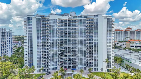 $595,000 | 2841 North Ocean Boulevard, Unit 1801, Fort Lauderdale, FL 33308