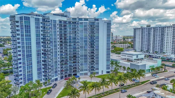 $595,000 | 2841 North Ocean Boulevard, Unit 1801, Fort Lauderdale, FL 33308